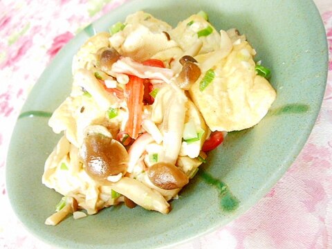 ❤カニかまとブナシメジと崩し豆腐の白湯炒め❤